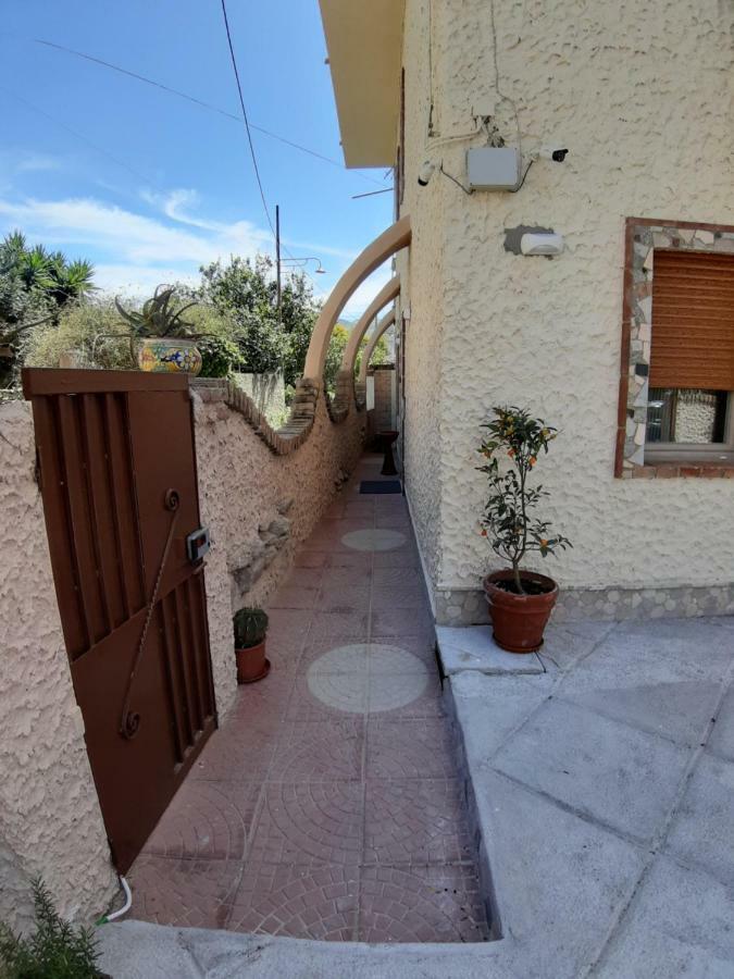 Guest Room Nesea Pellaro Екстериор снимка